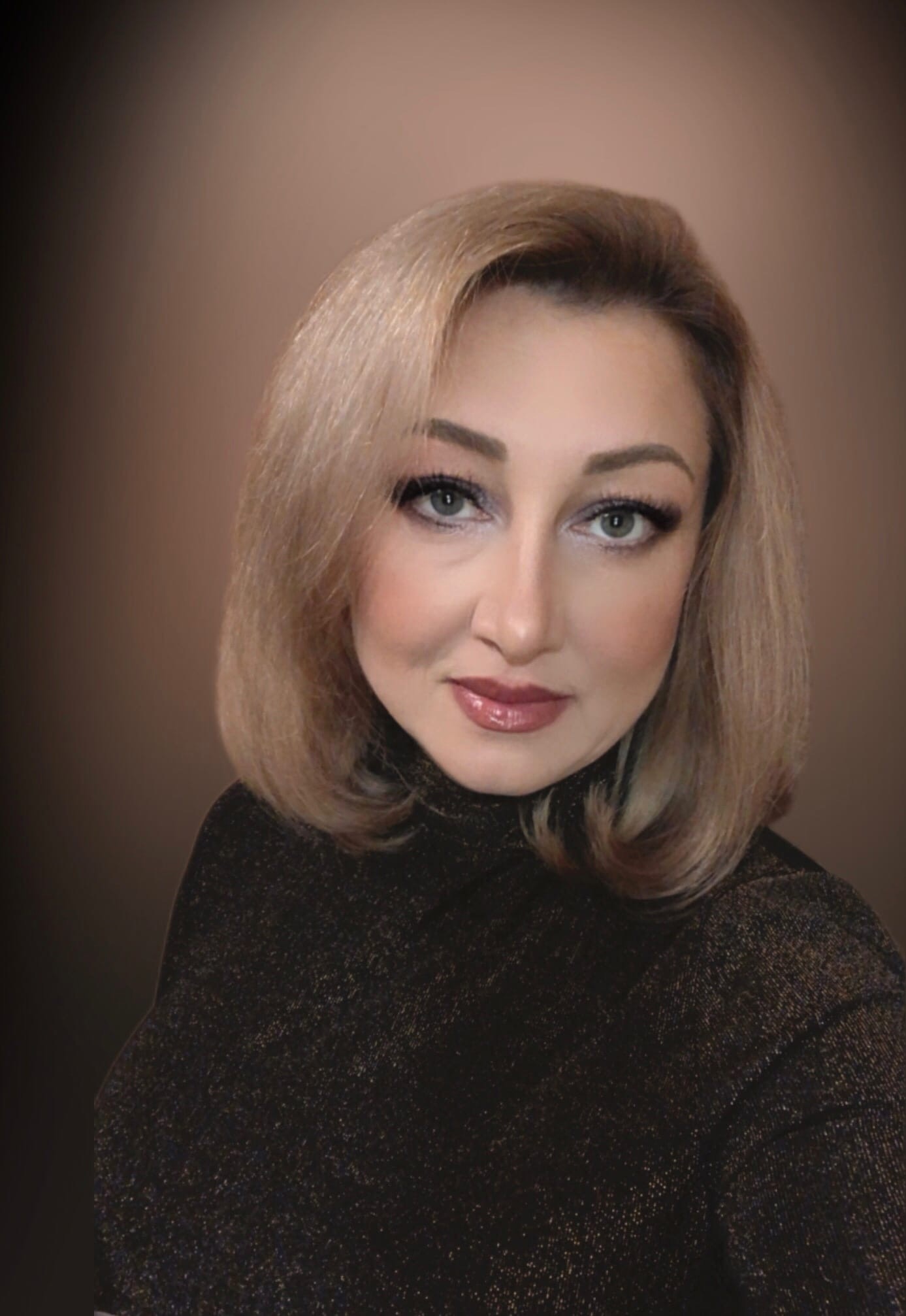 Эльвира Юсупова-Праздничная